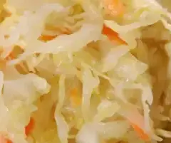 Czy pies może jeść kapustę kiszoną? Dieta dla psa
