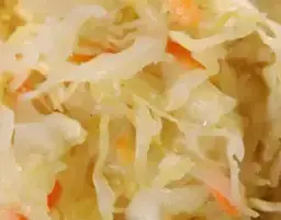 Czy pies może jeść kapustę kiszoną? Dieta dla psa